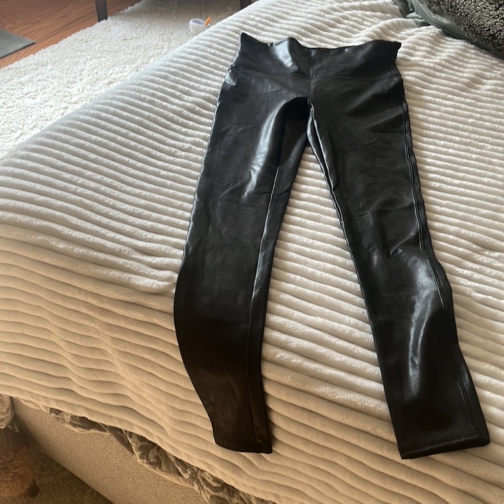 Spanx leggings. NWOT.  Never worn. - Picture 3 of 5